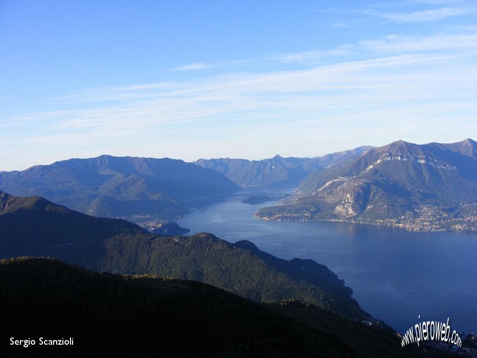 0010 Panorama del lago.JPG